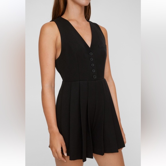 Tailored Pleated Hem Playsuit - Picture 3 of 7